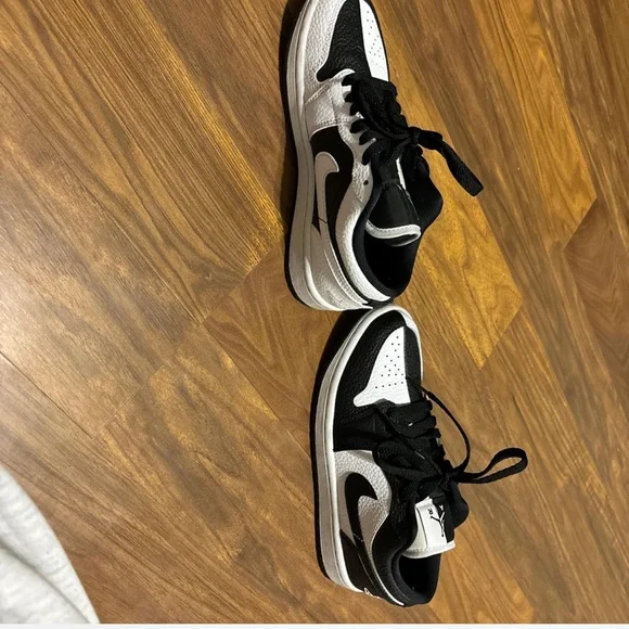 Jordan one - Picture 2 of 4